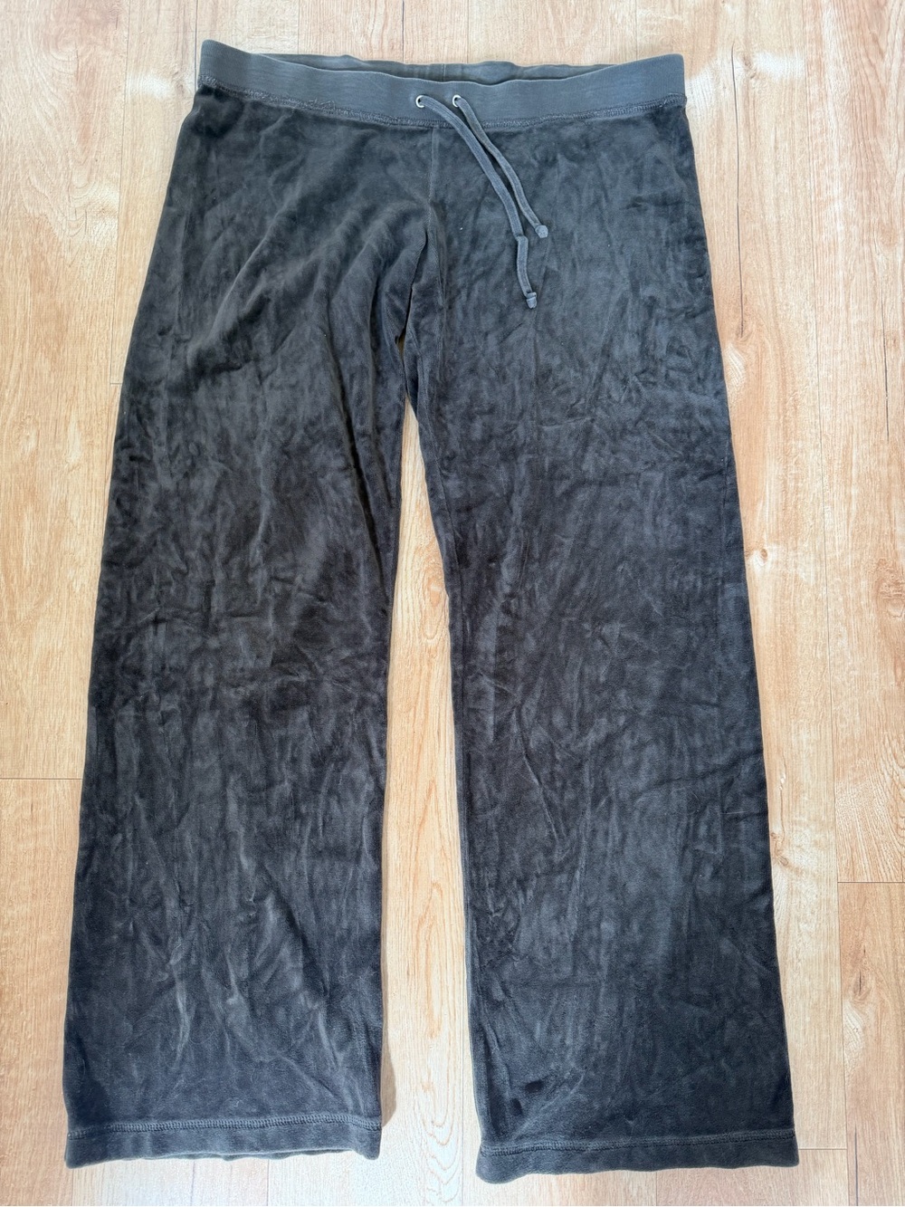 Juicy Couture Men's Black Velour Sweatpants with Drawstring